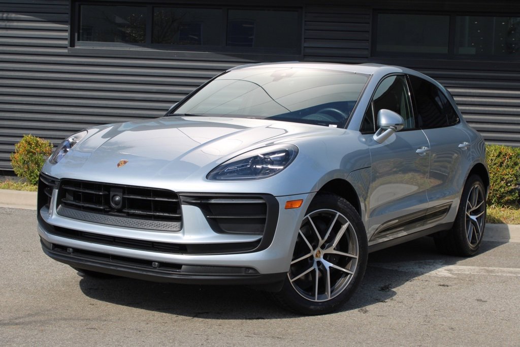 Certified 2024 Porsche Macan