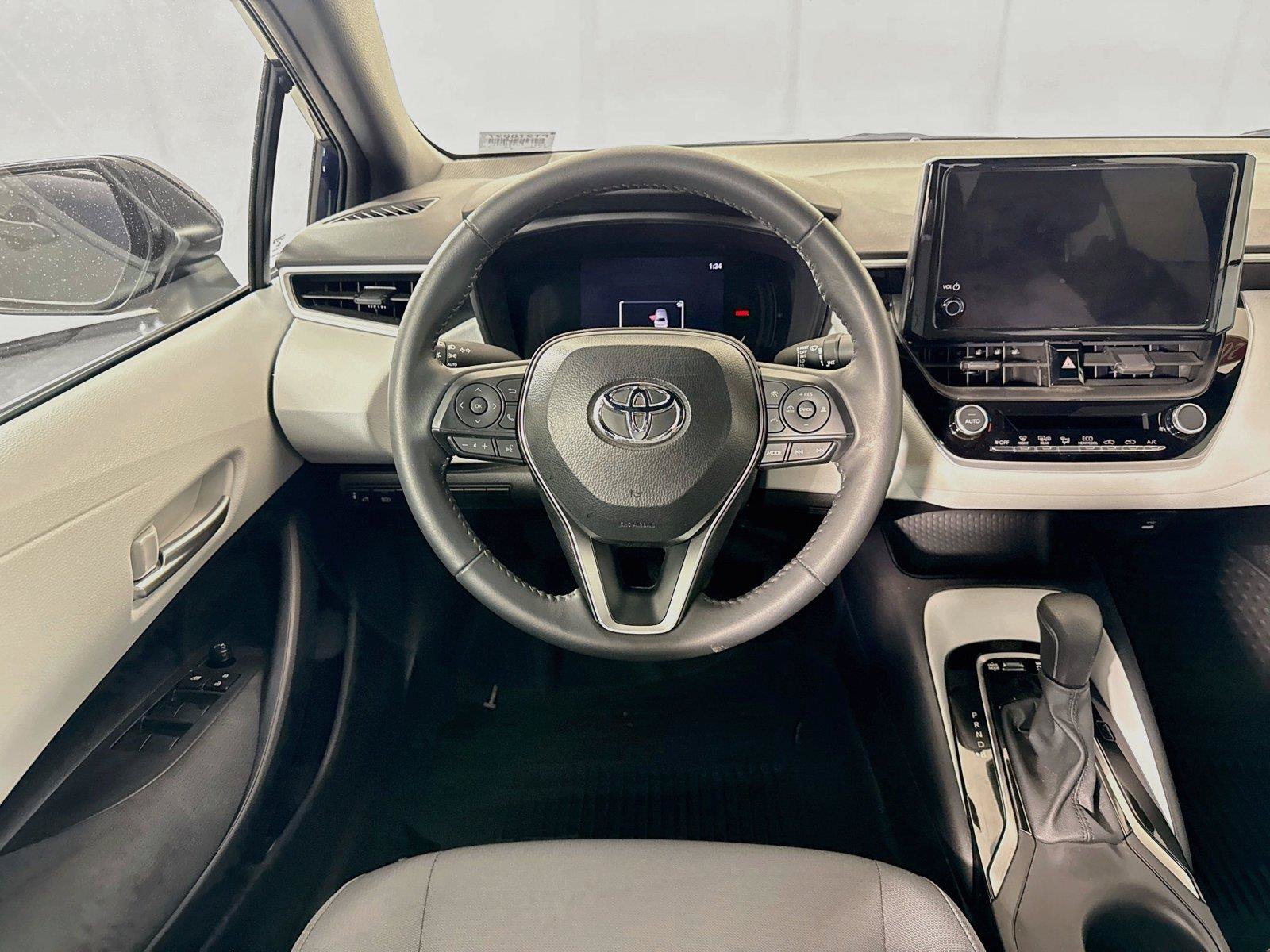 Certified 2026 Toyota Corolla SE FWD image 31