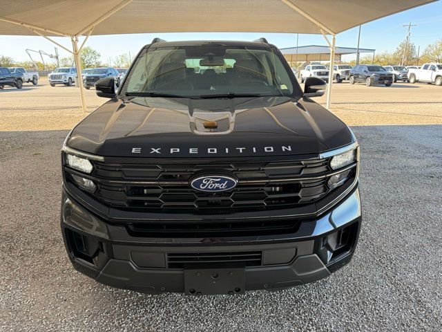 New 2025 Ford Expedition Max Active image 2
