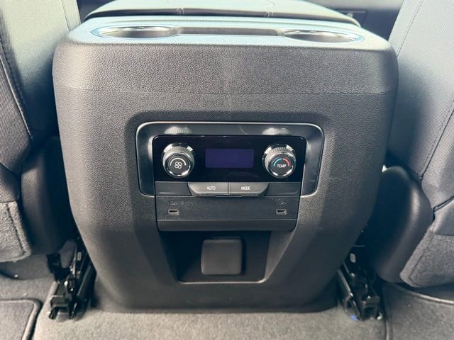 New 2026 Chevrolet Suburban LS w/ Max Trailering Package AWD/4WD image 30