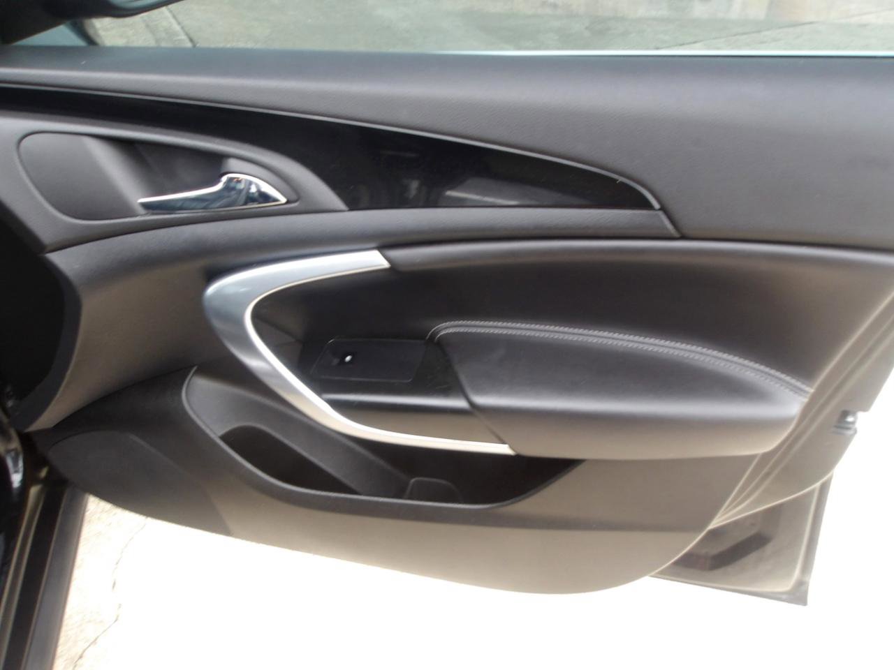 Used 2013 Buick Regal Premium FWD image 9