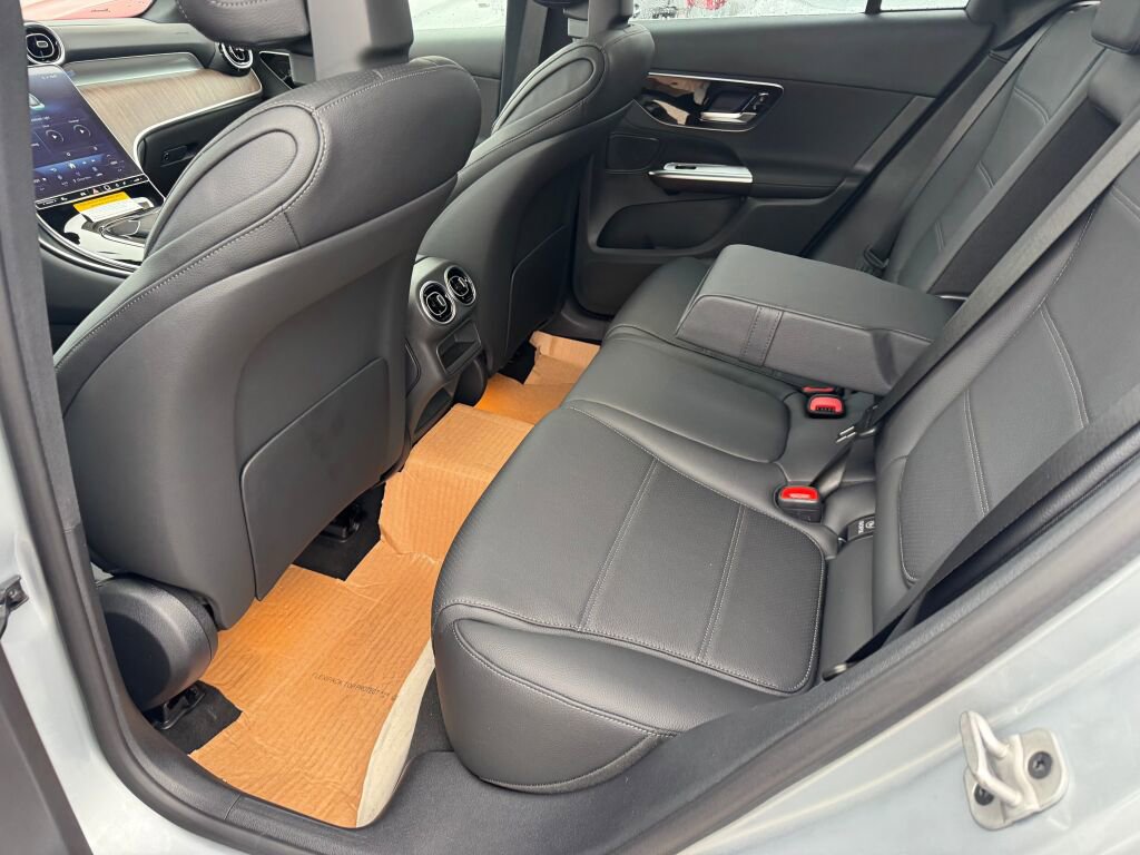 New 2026 Mercedes-Benz GLC 300 4MATIC image 14