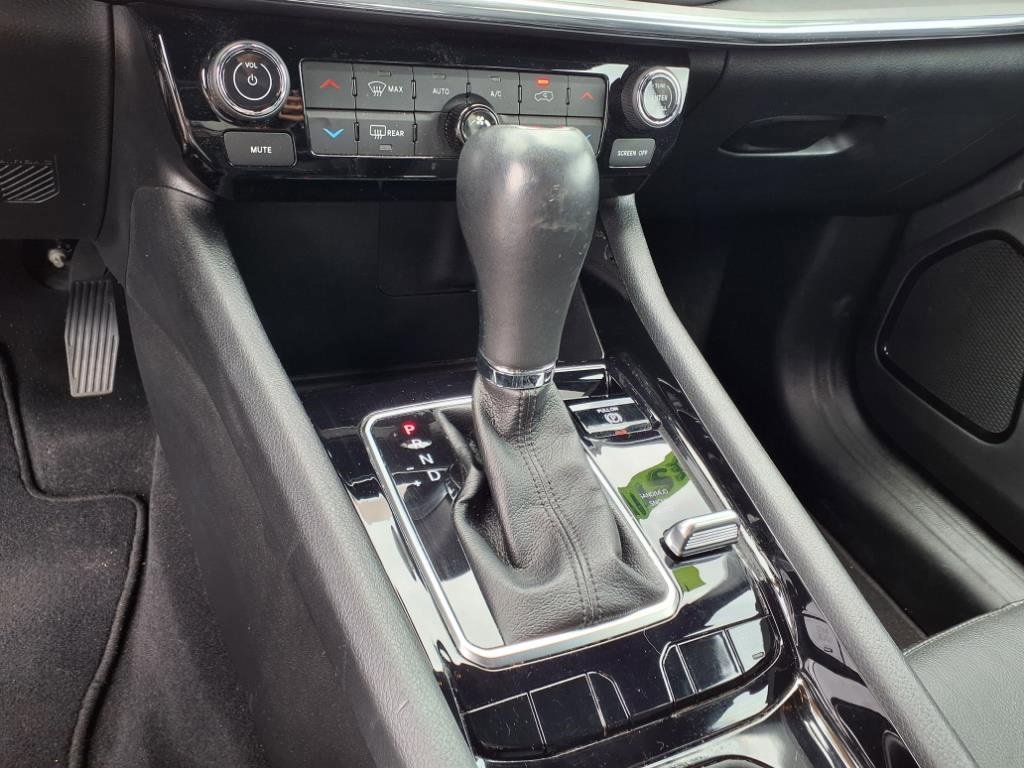 Used 2022 Jeep Compass Limited image 13