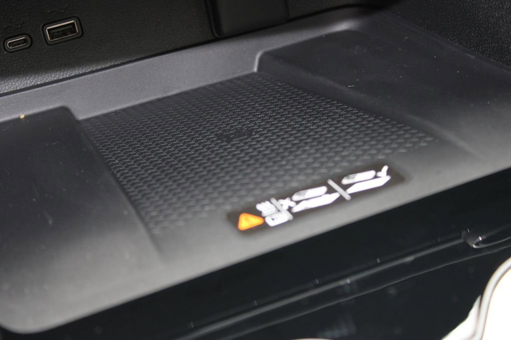 New 2026 Chevrolet Traverse LT w/ Sun and Wheel Package image 38