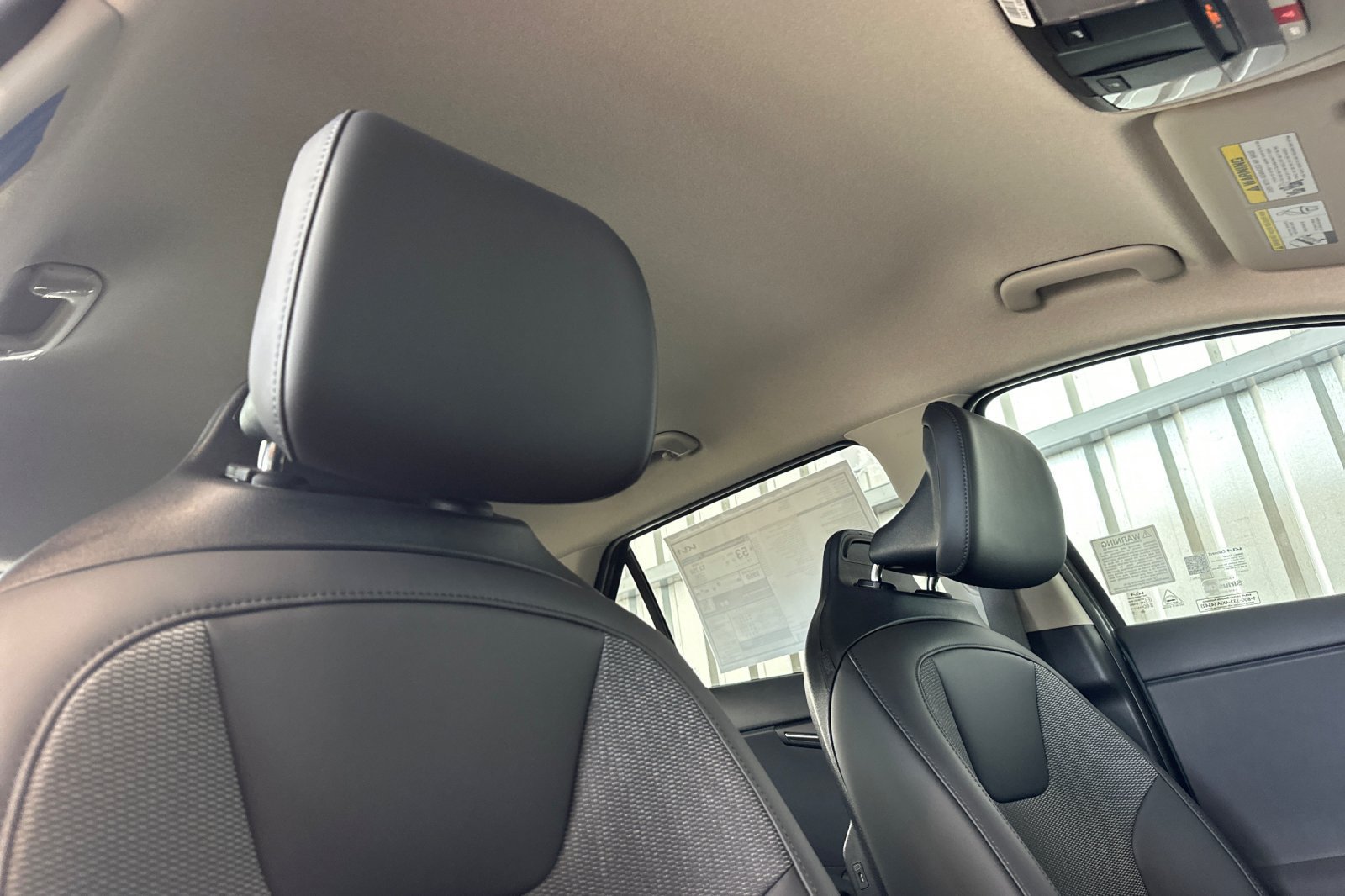 New 2026 Kia Niro EX FWD image 17