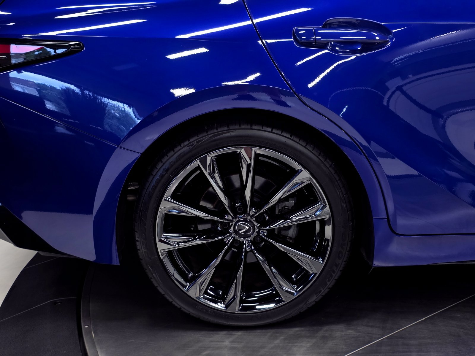 Used 2023 Lexus IS 350 F Sport w/ Memory Package RWD image 44