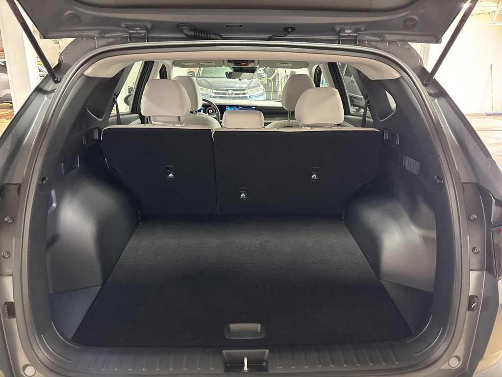 Used 2025 Hyundai Tucson SE AWD/4WD image 29