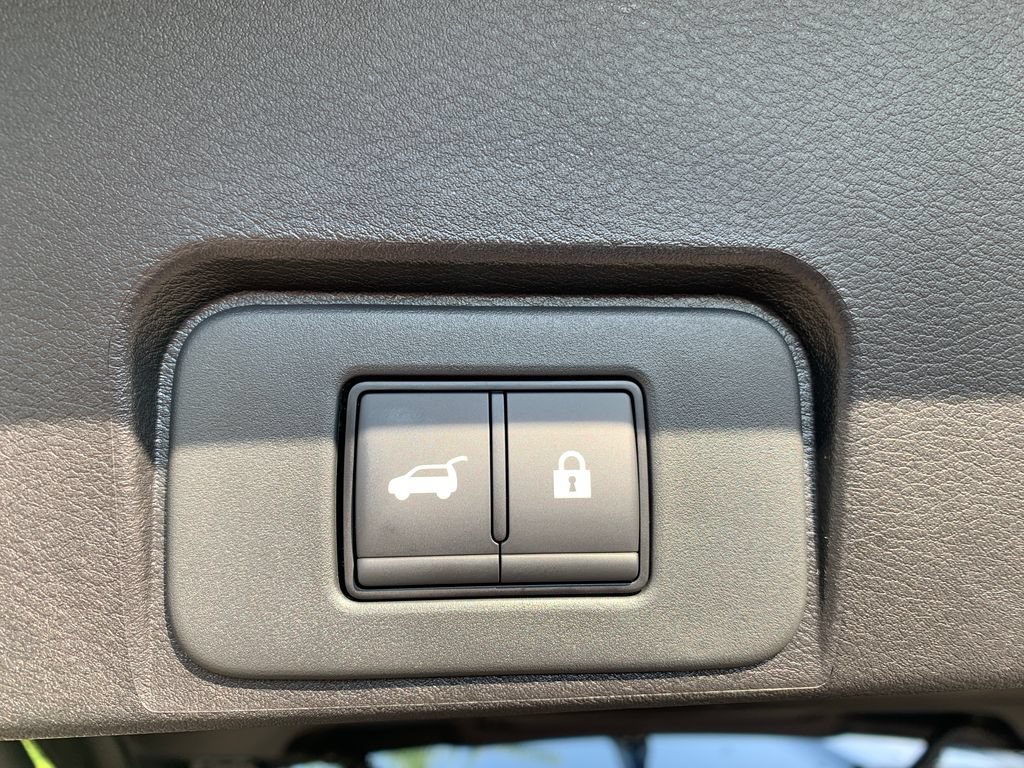 New 2026 Nissan Rogue Dark Armor FWD image 6