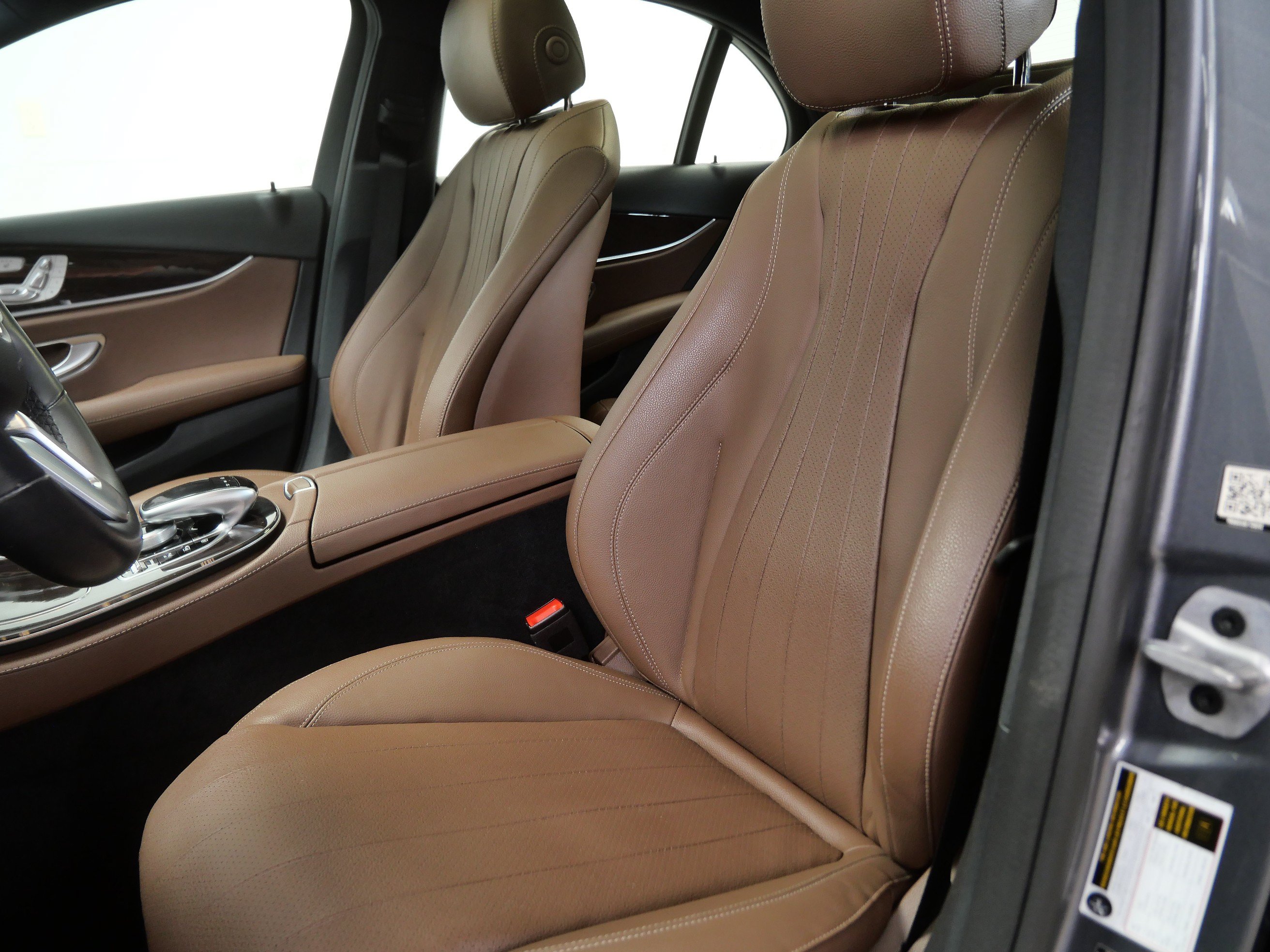 Used 2020 Mercedes-Benz E 350 4MATIC Sedan image 15