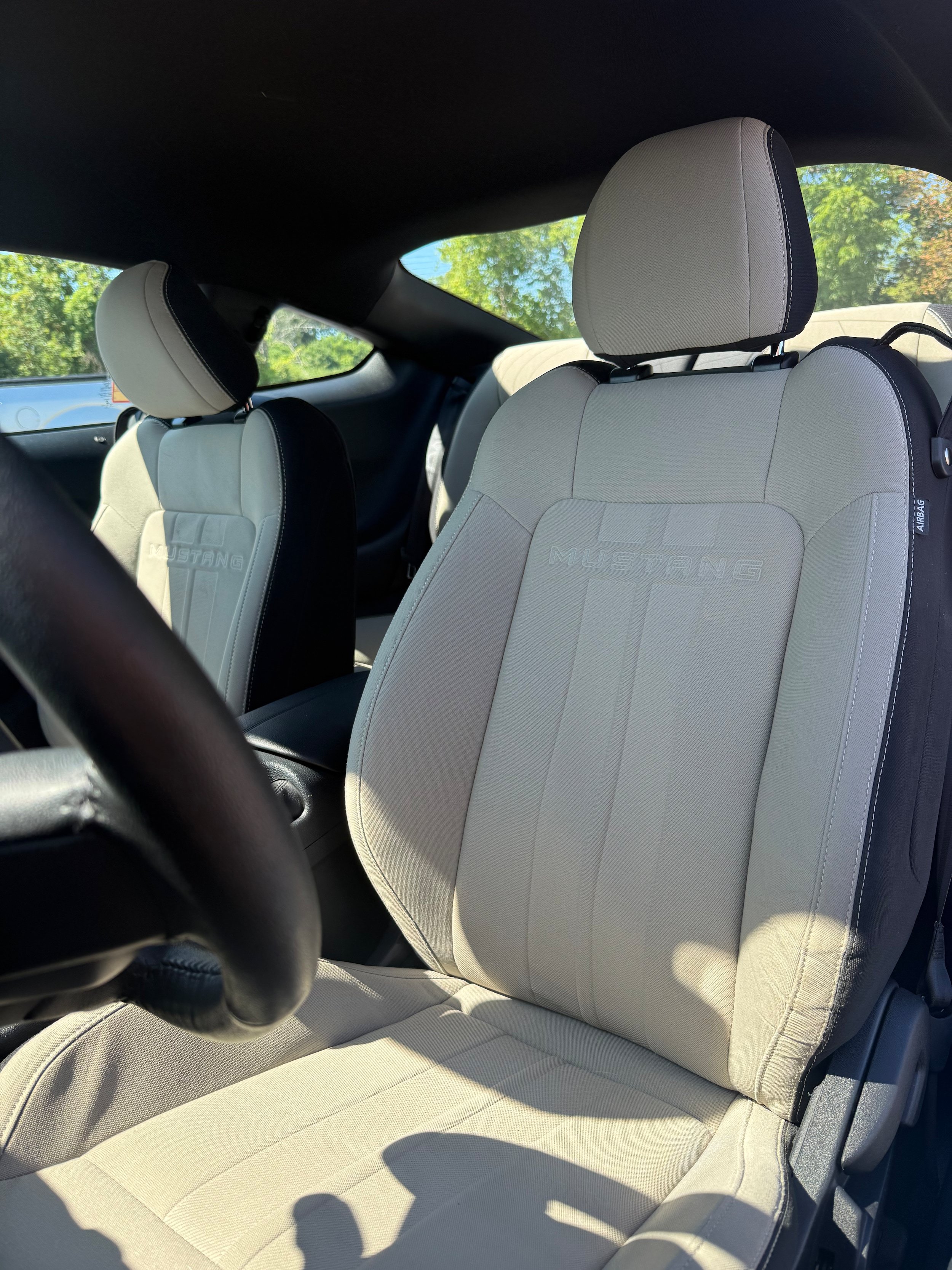 Used 2022 Ford Mustang Coupe RWD image 7