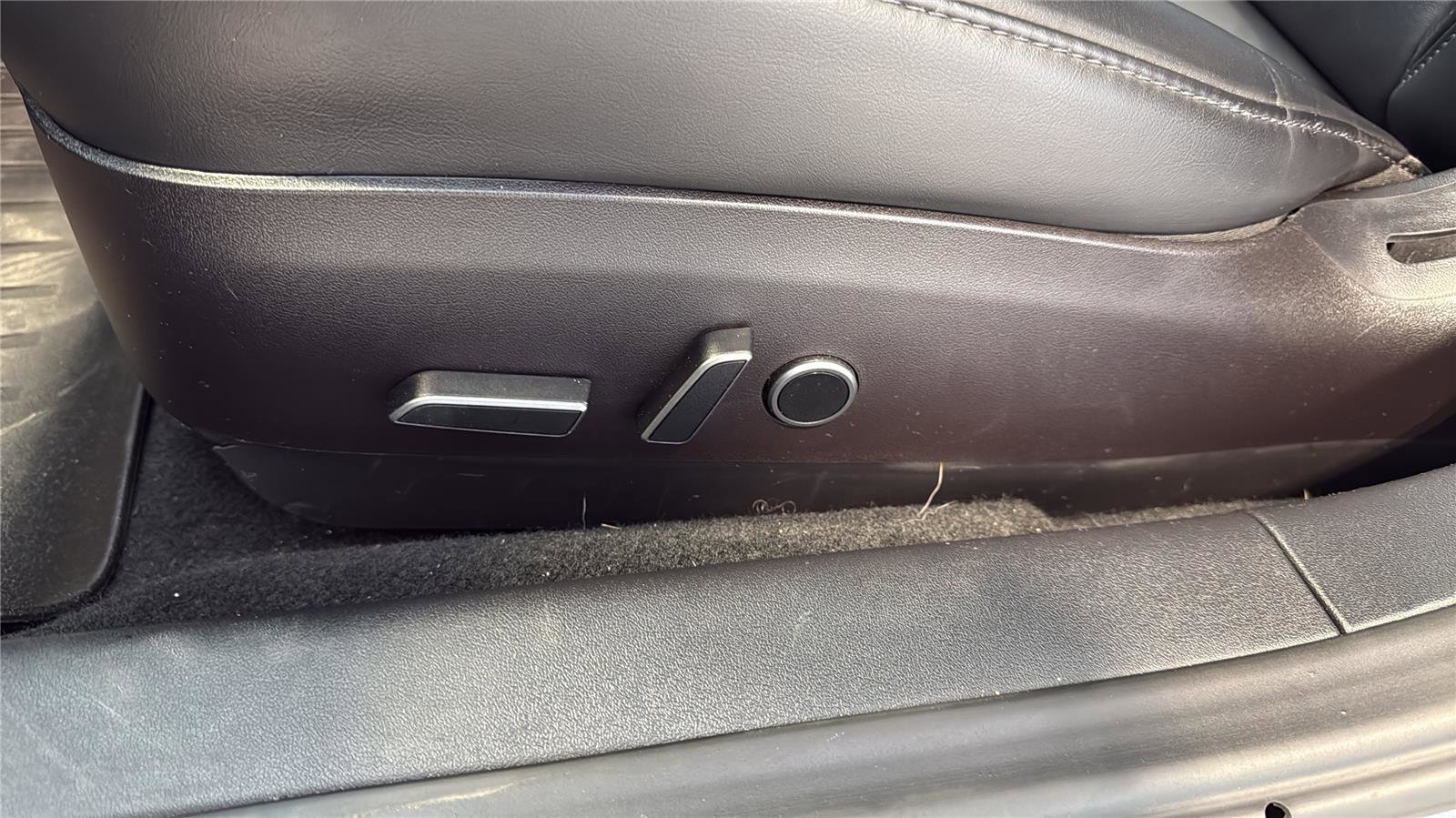 Used 2023 Tesla Model 3 Standard Range image 21