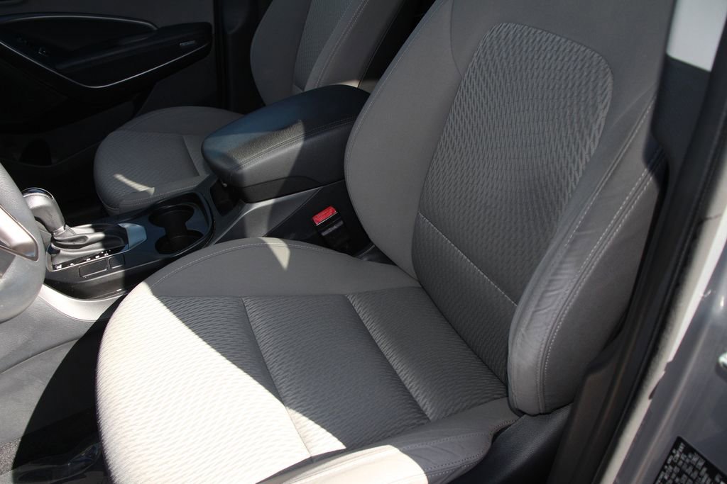 Used 2018 Hyundai Santa Fe SE FWD image 23