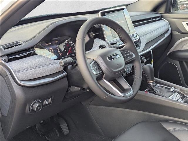 New 2026 Jeep Compass Latitude image 3