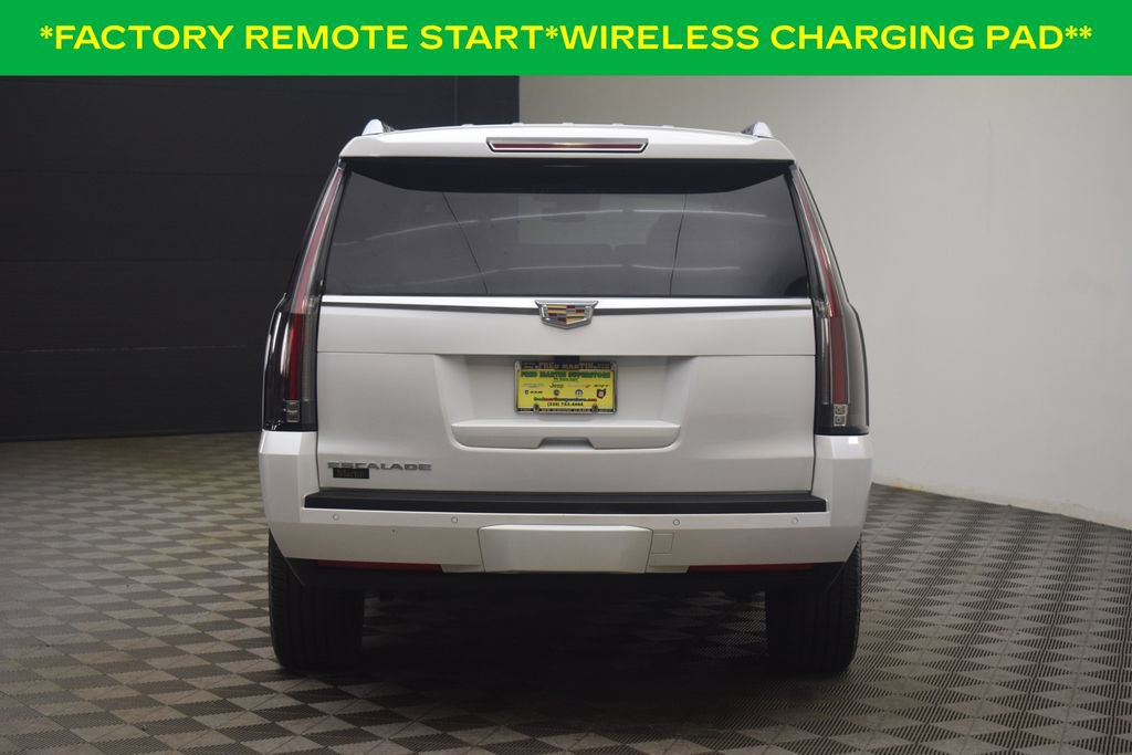 Used 2017 Cadillac Escalade ESV Luxury AWD/4WD image 9