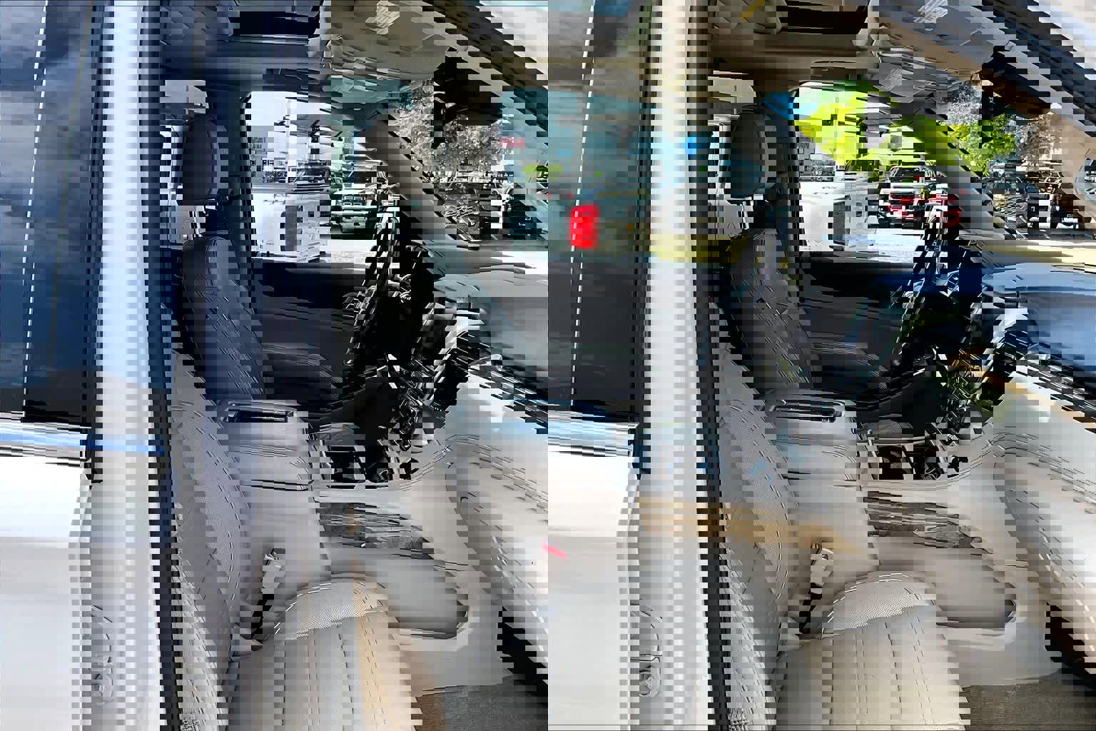 Used 2017 GMC Yukon XL Denali w/ Open Road Package image 10