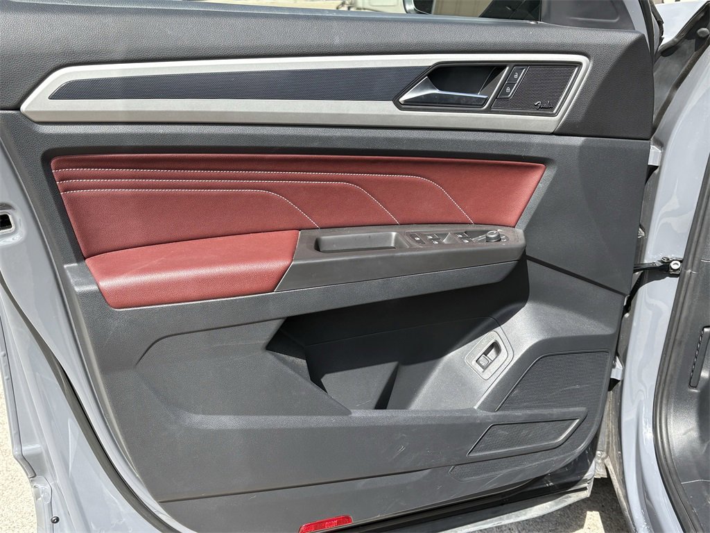 Certified 2022 Volkswagen Atlas Cross Sport SEL Premium R-Line w/ Cross Sport MDO Package image 10