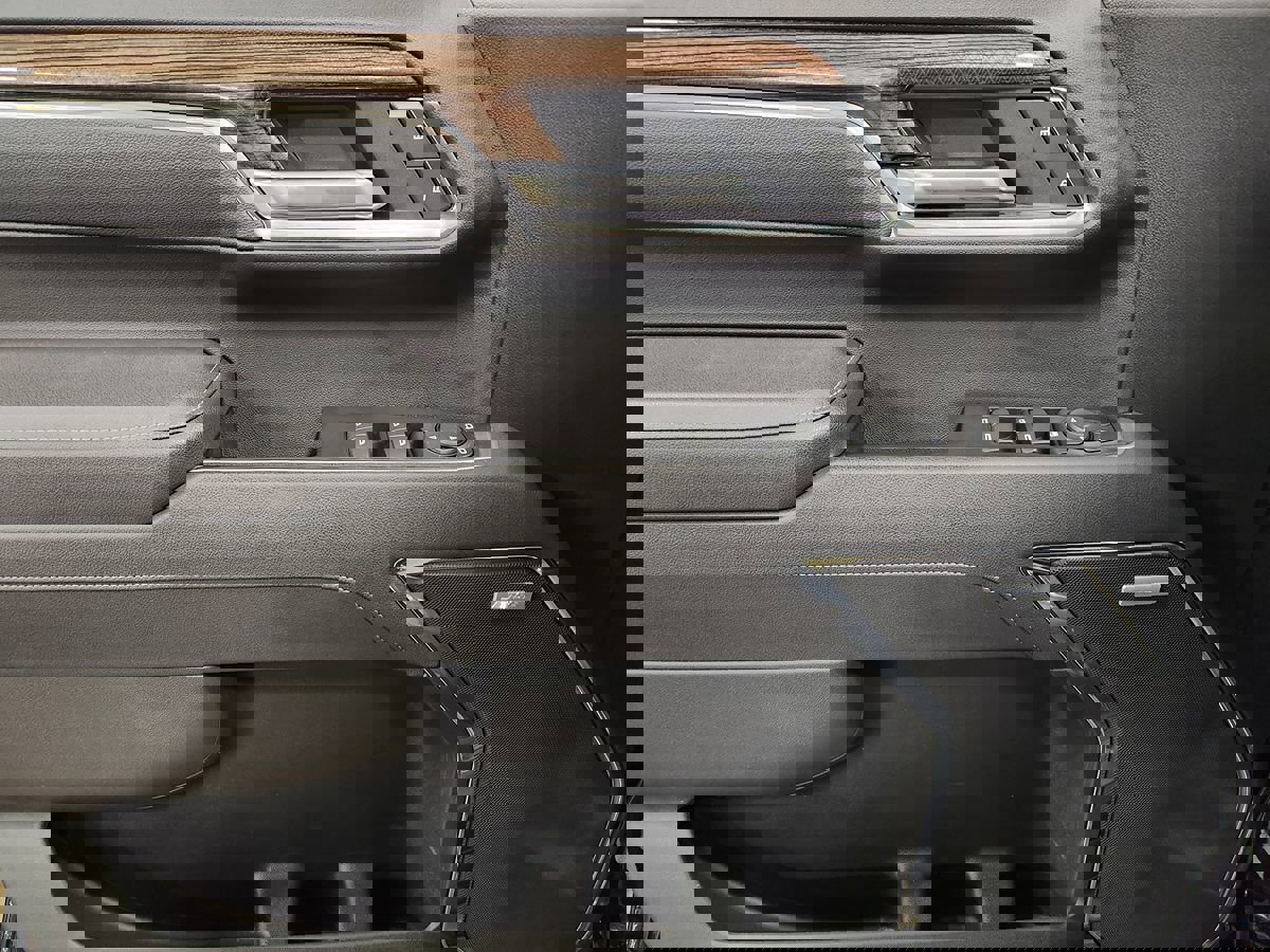 Used 2025 Chevrolet Silverado 1500 LT Trail Boss w/ Convenience Package II image 46