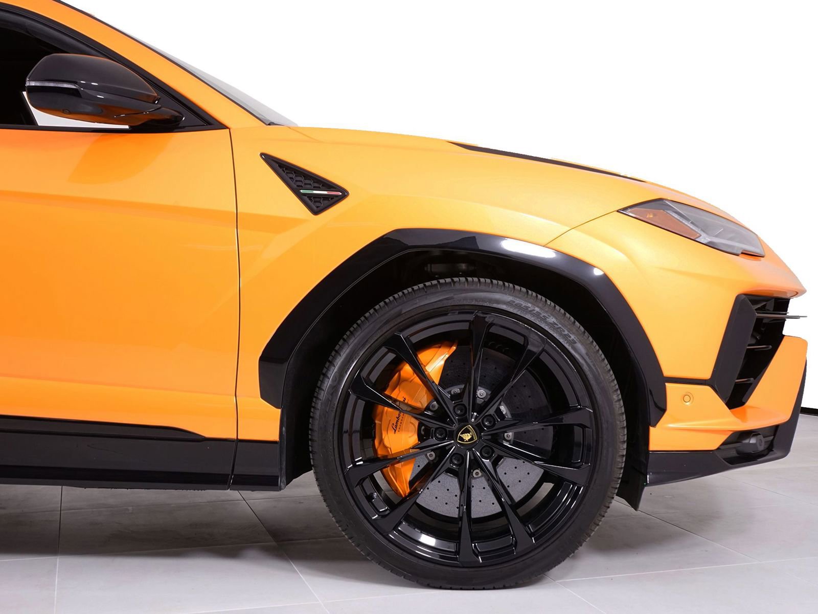 Used 2024 Lamborghini Urus S image 16