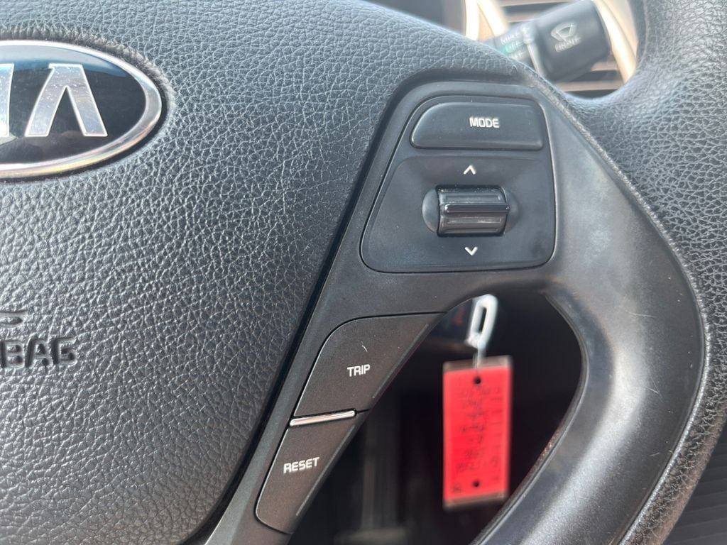 Used 2016 Kia Forte LX FWD image 17