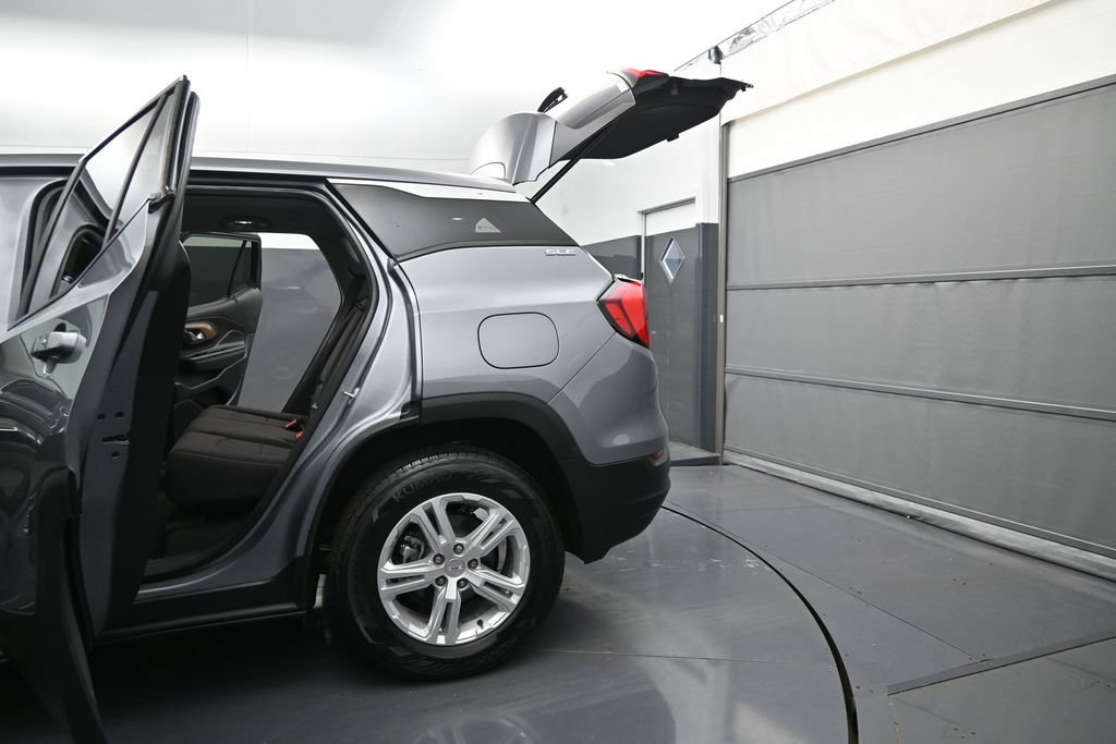 Certified 2021 GMC Terrain SLE FWD image 12