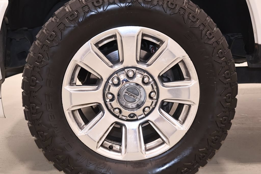 Certified 2017 Ford F350 Platinum w/ Platinum Ultimate Package AWD/4WD image 48
