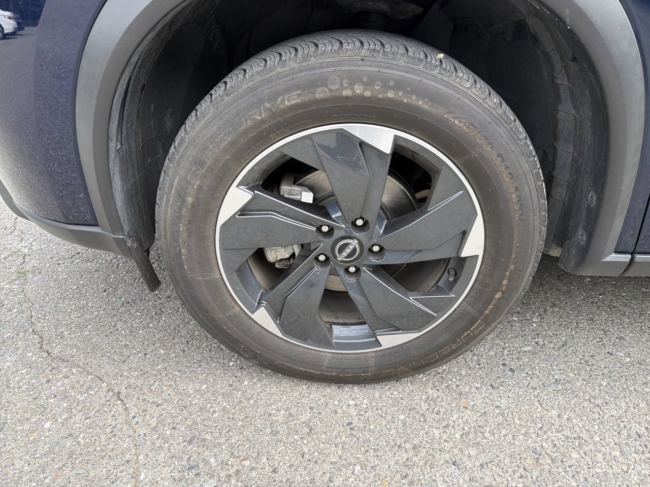 Used 2024 Nissan Rogue SV AWD/4WD image 10