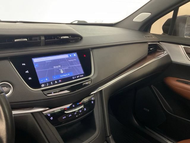 Used 2023 Cadillac XT5 Sportv w/ Technology Package AWD/4WD image 13