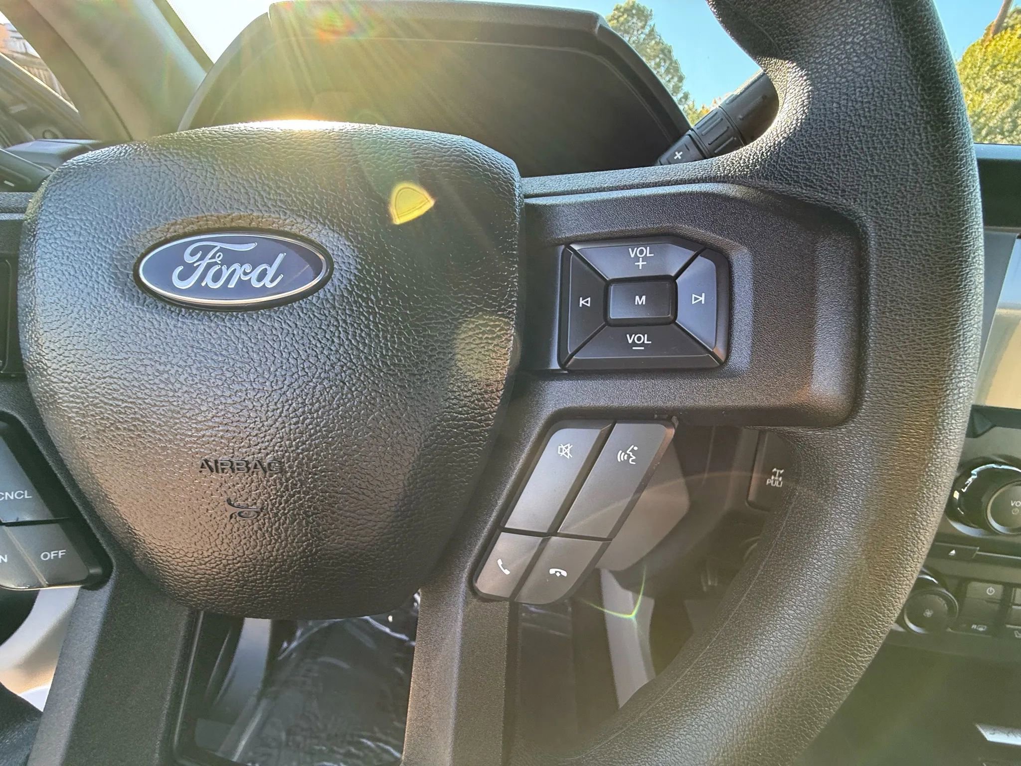 Used 2018 Ford F150 XL w/ Equipment Group 101A Mid AWD/4WD image 26