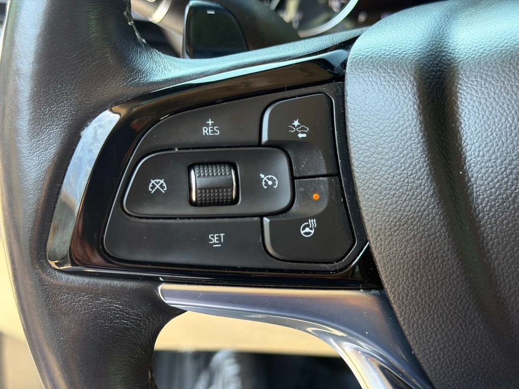 Used 2024 Buick Enclave Avenir FWD image 33