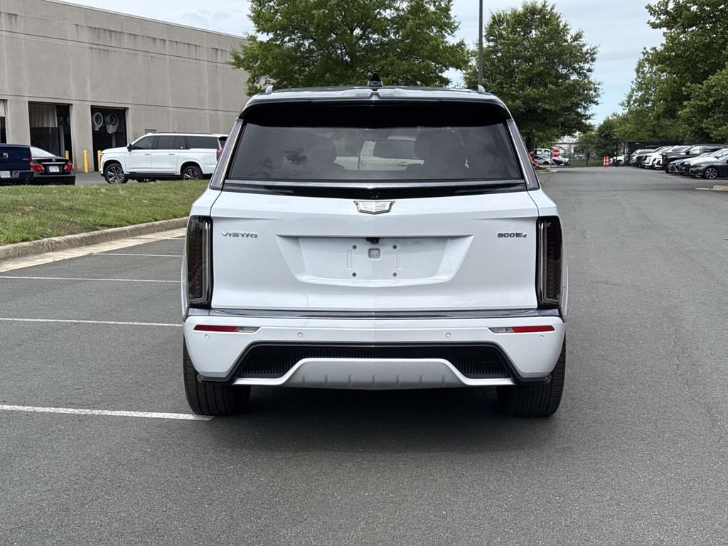 Certified 2026 Cadillac Vistiq Platinum w/ LPO, Floor Liner Package AWD/4WD image 24