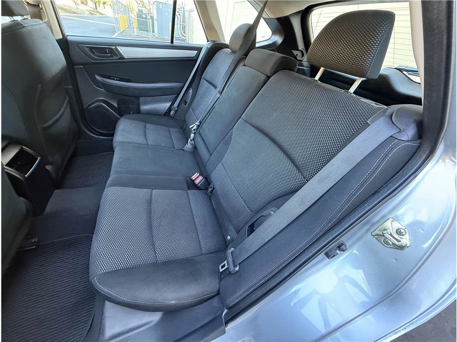 Used 2017 Subaru Outback 2.5i image 33
