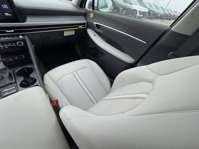 New 2025 Hyundai Sonata SE image 14