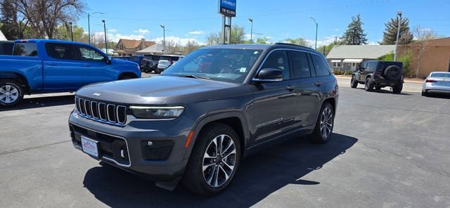 Used 2024 Jeep Grand Cherokee Overland AWD/4WD image 3