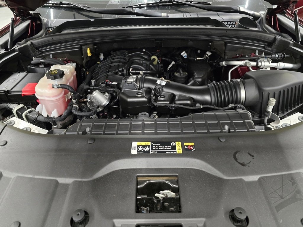 Used 2022 Jeep Grand Cherokee L Laredo image 12