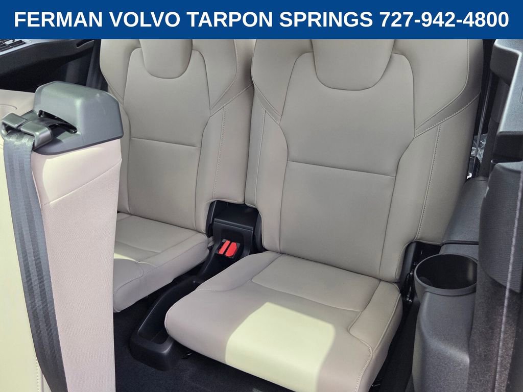 New 2026 Volvo XC90 B6 Plus w/ Protection Package Premier image 14