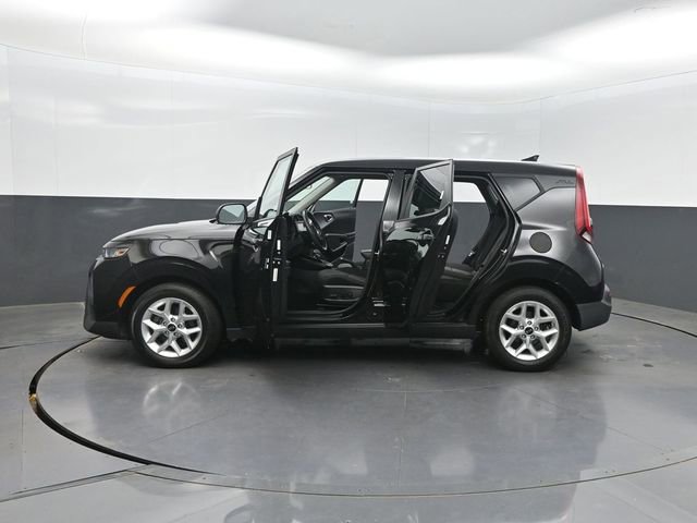 Used 2021 Kia Soul S FWD image 37