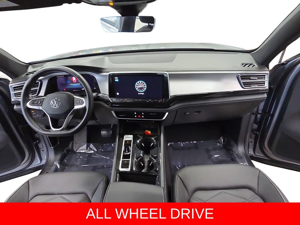 Used 2025 Volkswagen Atlas Cross Sport SE AWD/4WD image 36