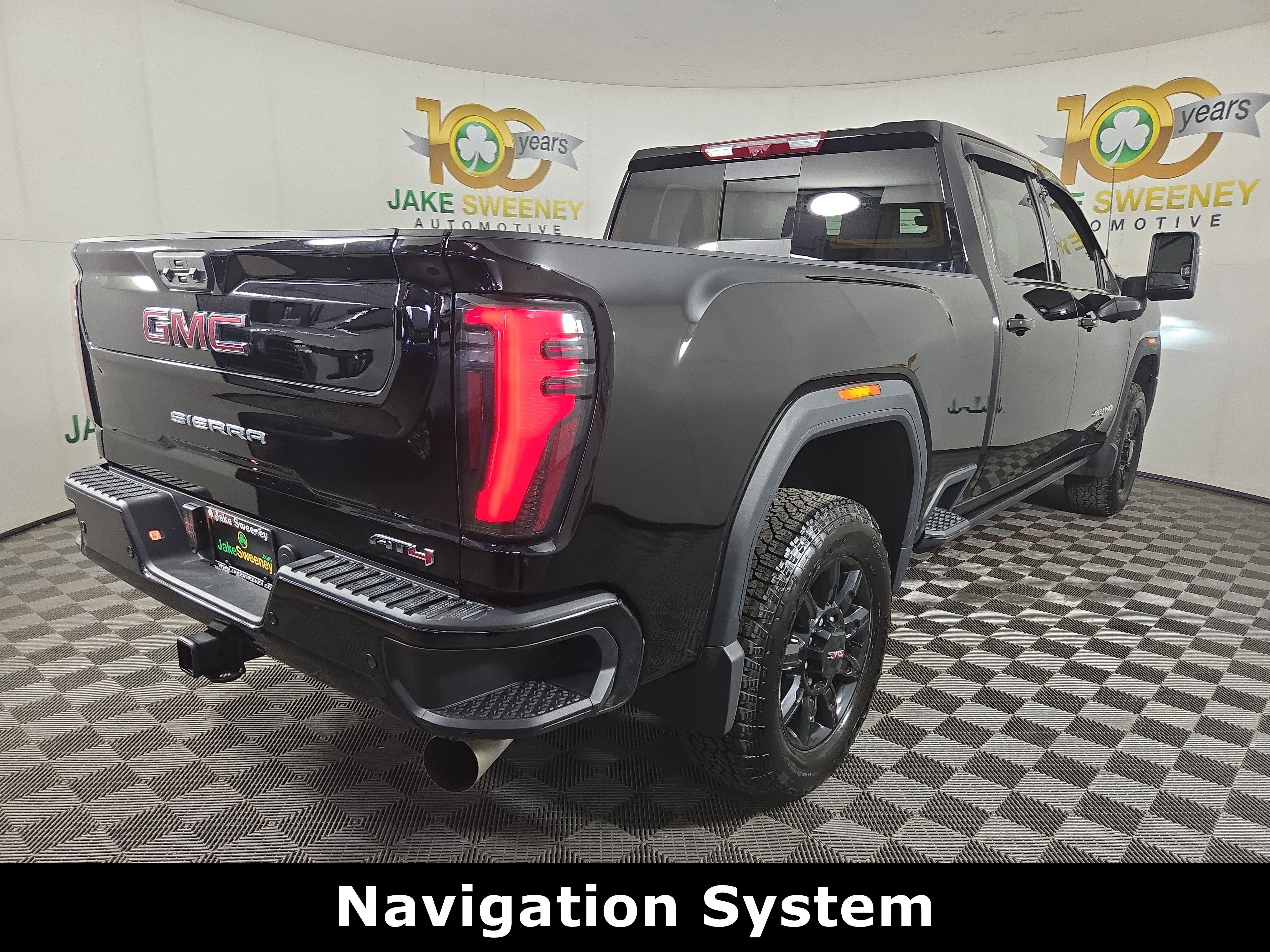 Certified 2025 GMC Sierra 2500 AT4 w/ AT4 Premium Plus Package AWD/4WD image 9