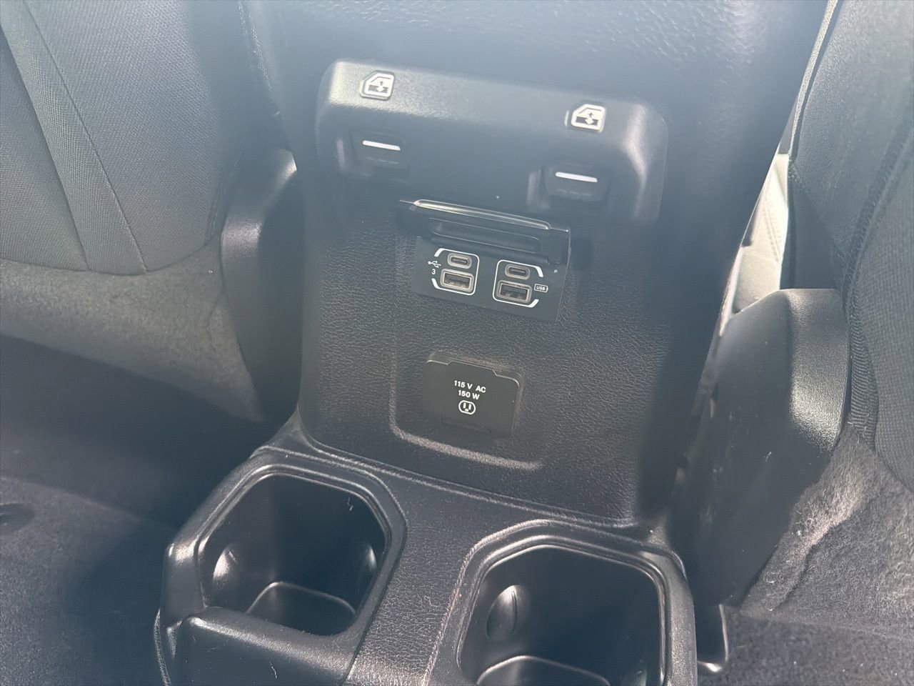 Used 2020 Jeep Wrangler Unlimited Sahara w/ Uconnect 4C Nav & Sound Group AWD/4WD image 20