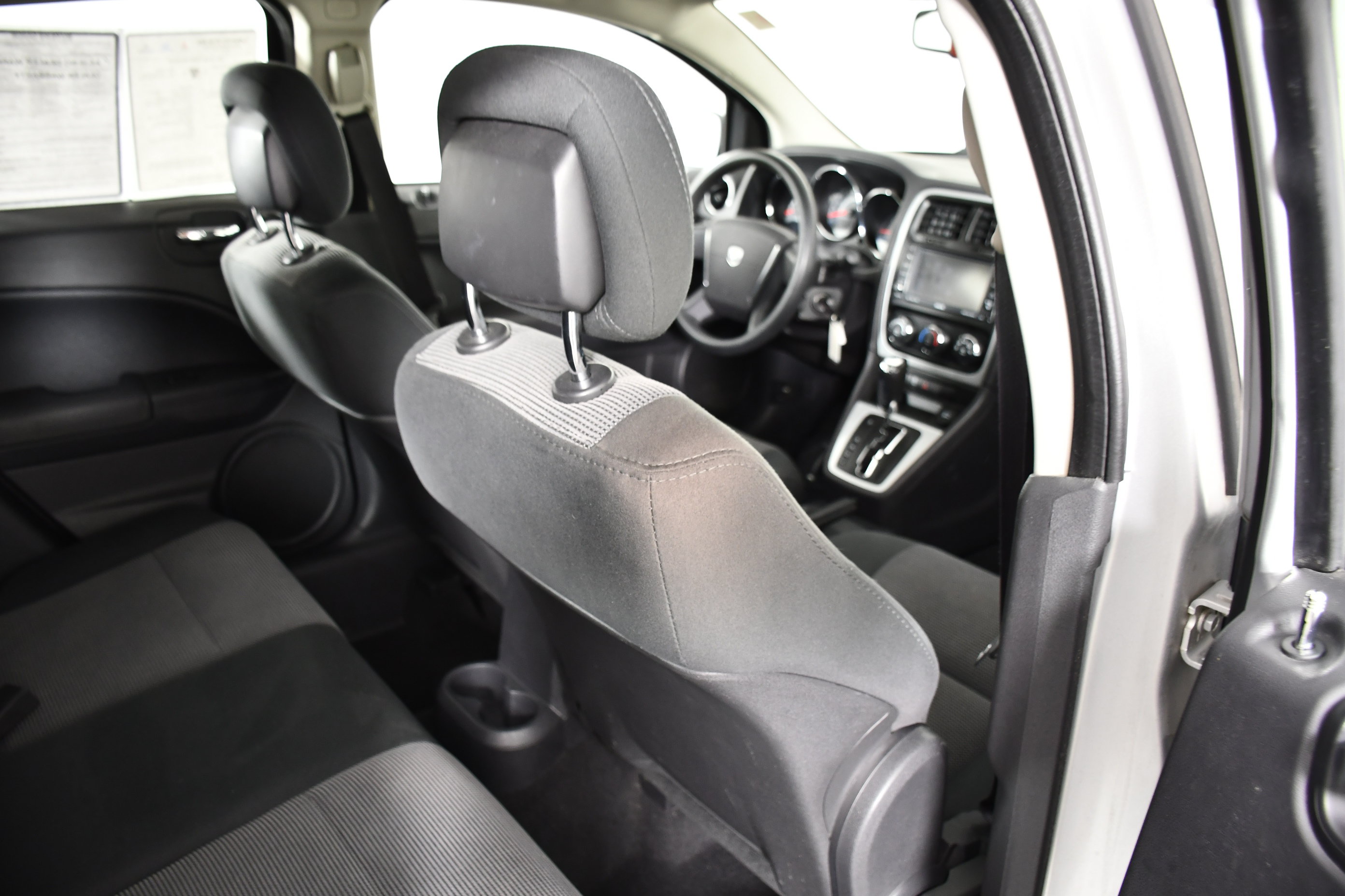 Used 2011 Dodge Caliber Mainstreet FWD image 34