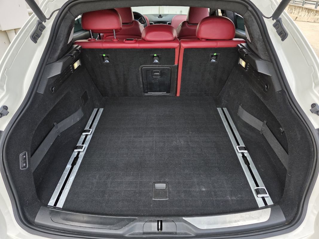 Used 2019 Maserati Levante GTS image 34