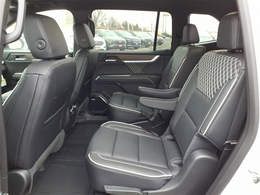 New 2026 GMC Acadia Denali image 5