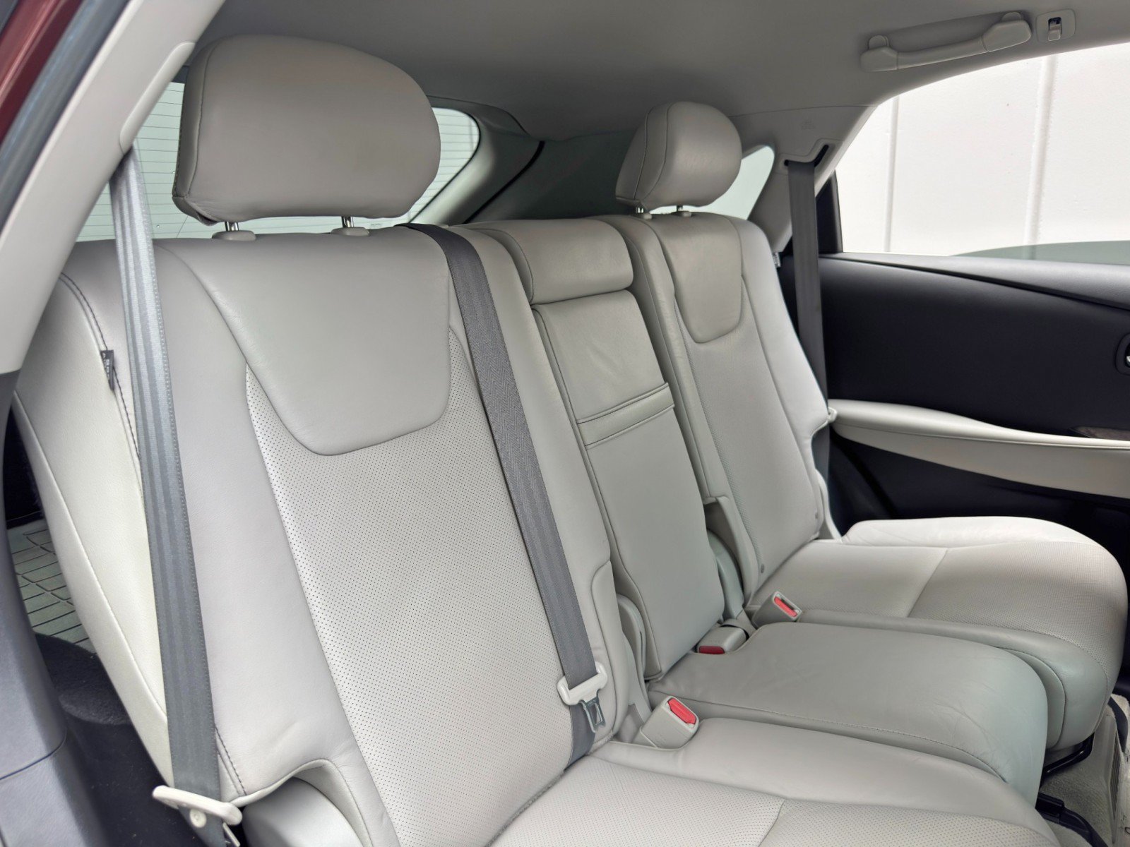 Used 2015 Lexus RX 450h FWD image 40