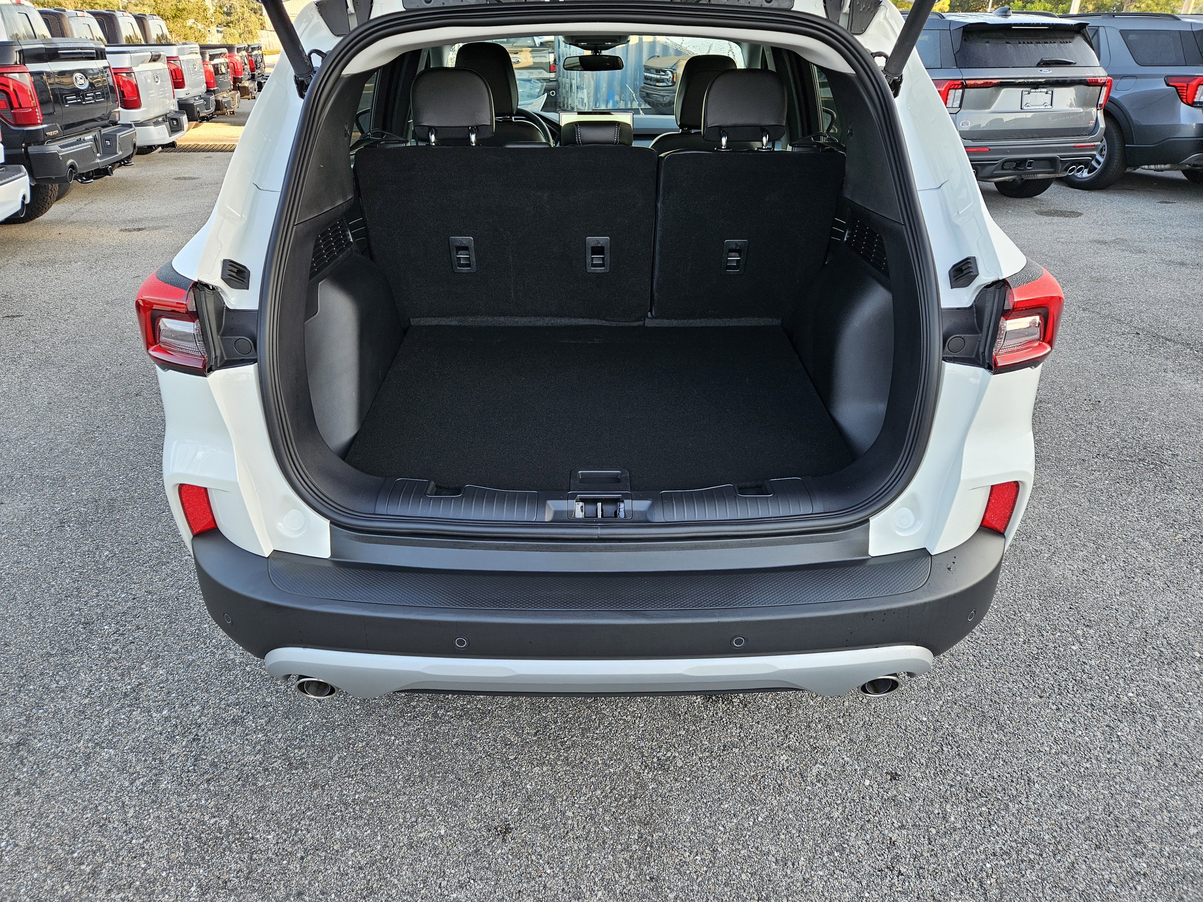 New 2026 Ford Escape SE image 14