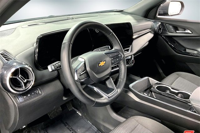 Used 2025 Chevrolet Equinox LT image 16