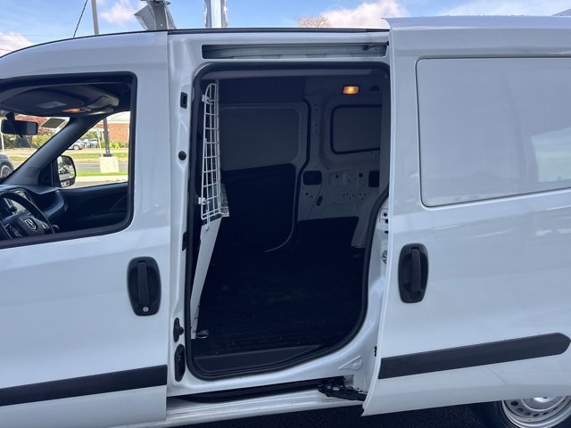 Used 2021 RAM ProMaster City Tradesman image 12