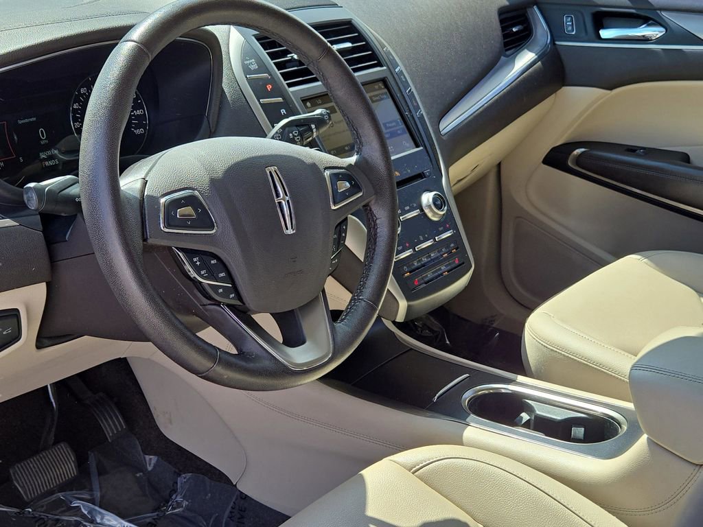 Used 2017 Lincoln MKC Premiere image 18