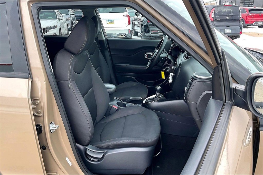 Used 2015 Kia Soul image 7