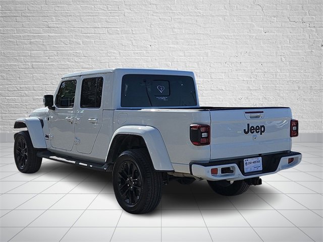 Used 2023 Jeep Gladiator Overland image 3