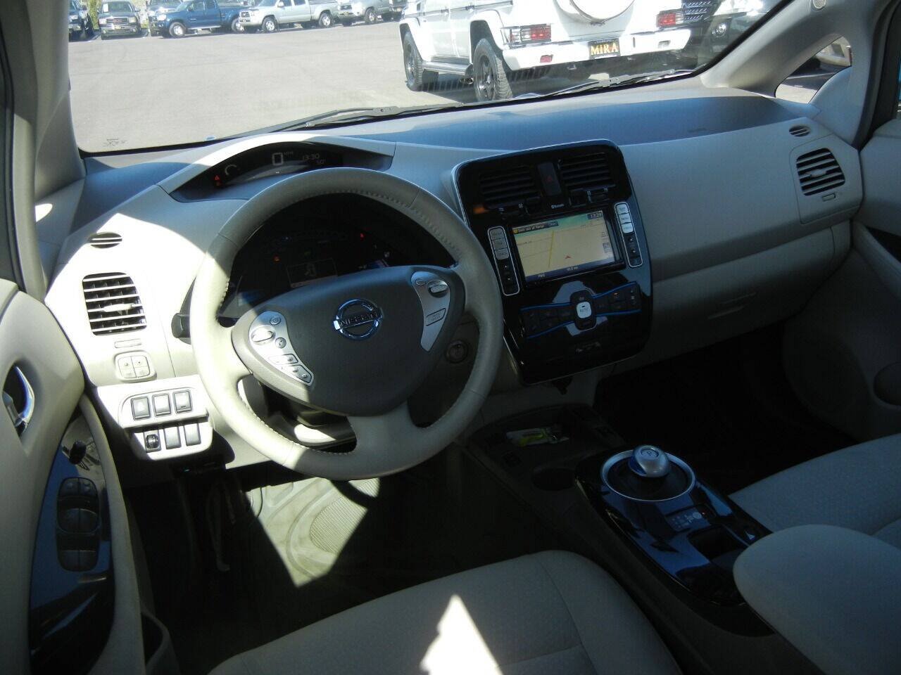 Used 2012 Nissan Leaf SL w/ Protection Pkg FWD image 16